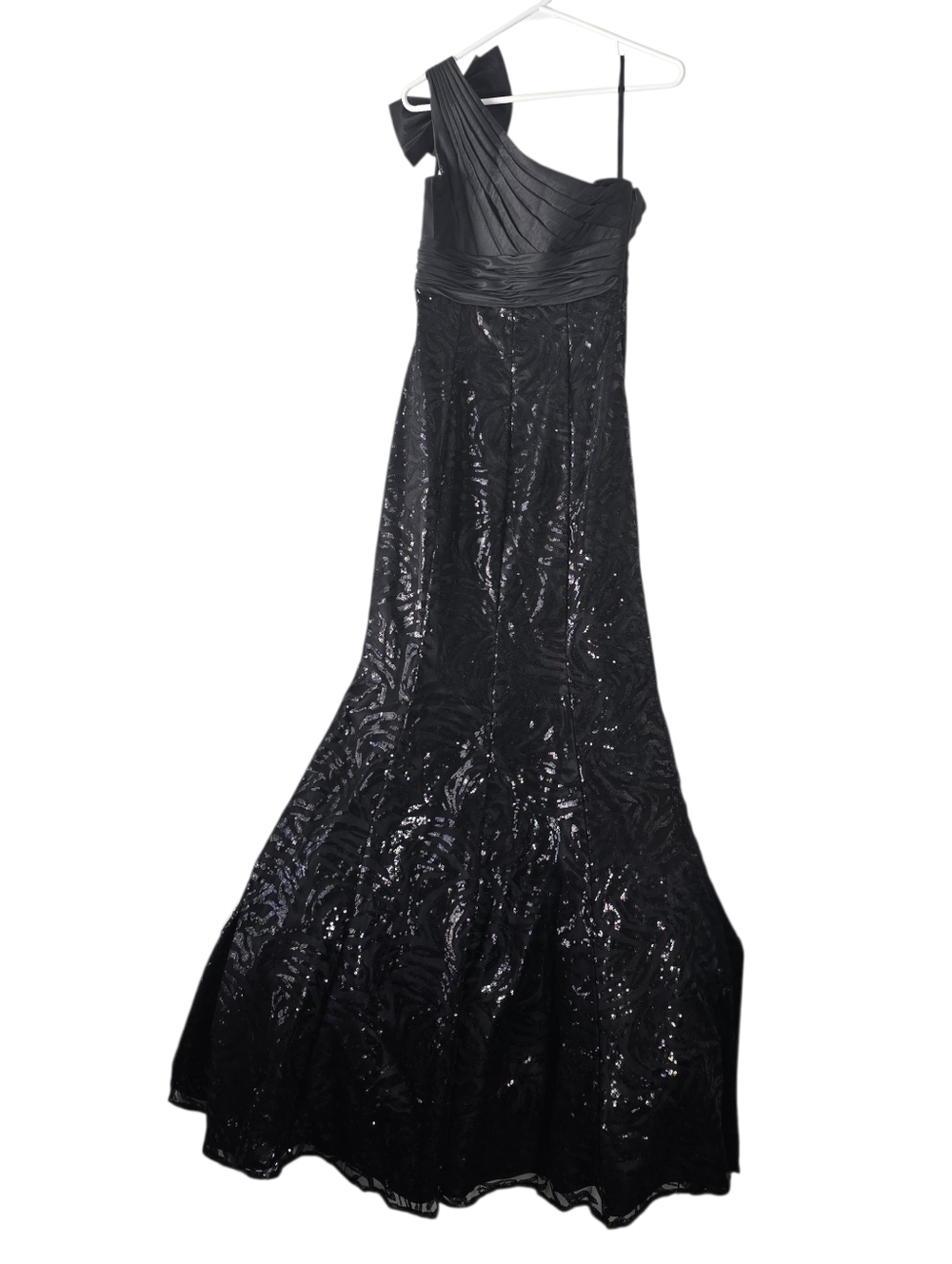 Tony Bowls La Gala Black Sequin Pleated One Shoulder Formal Gown 4 Mermaid Hem - Picture 3 of 16